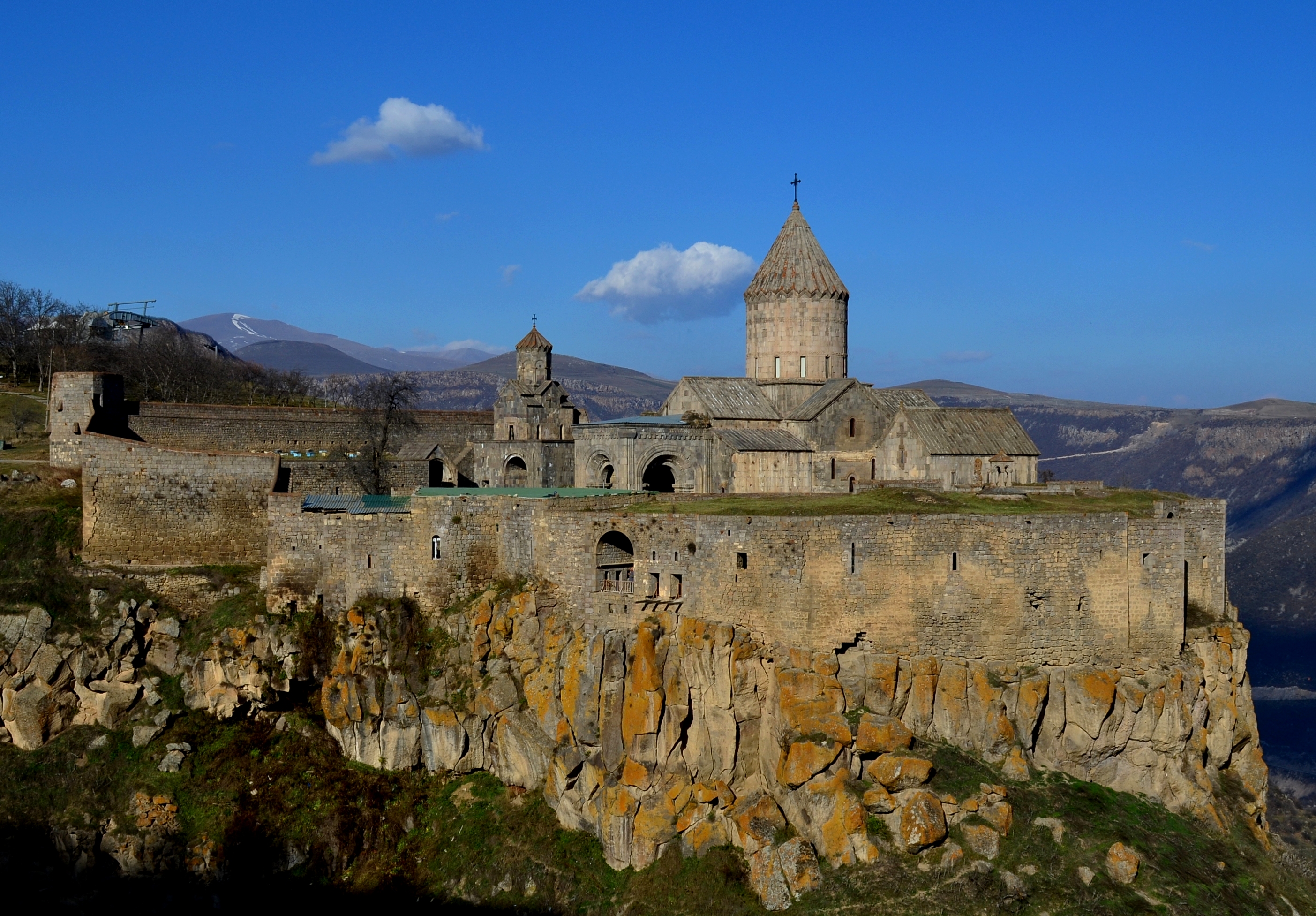 The defense of  Arsen Harutyunyan's Doctoral dissertation, titled “Medieval Tatev and Its Written-Cultural Heritage” will take place at the IAE