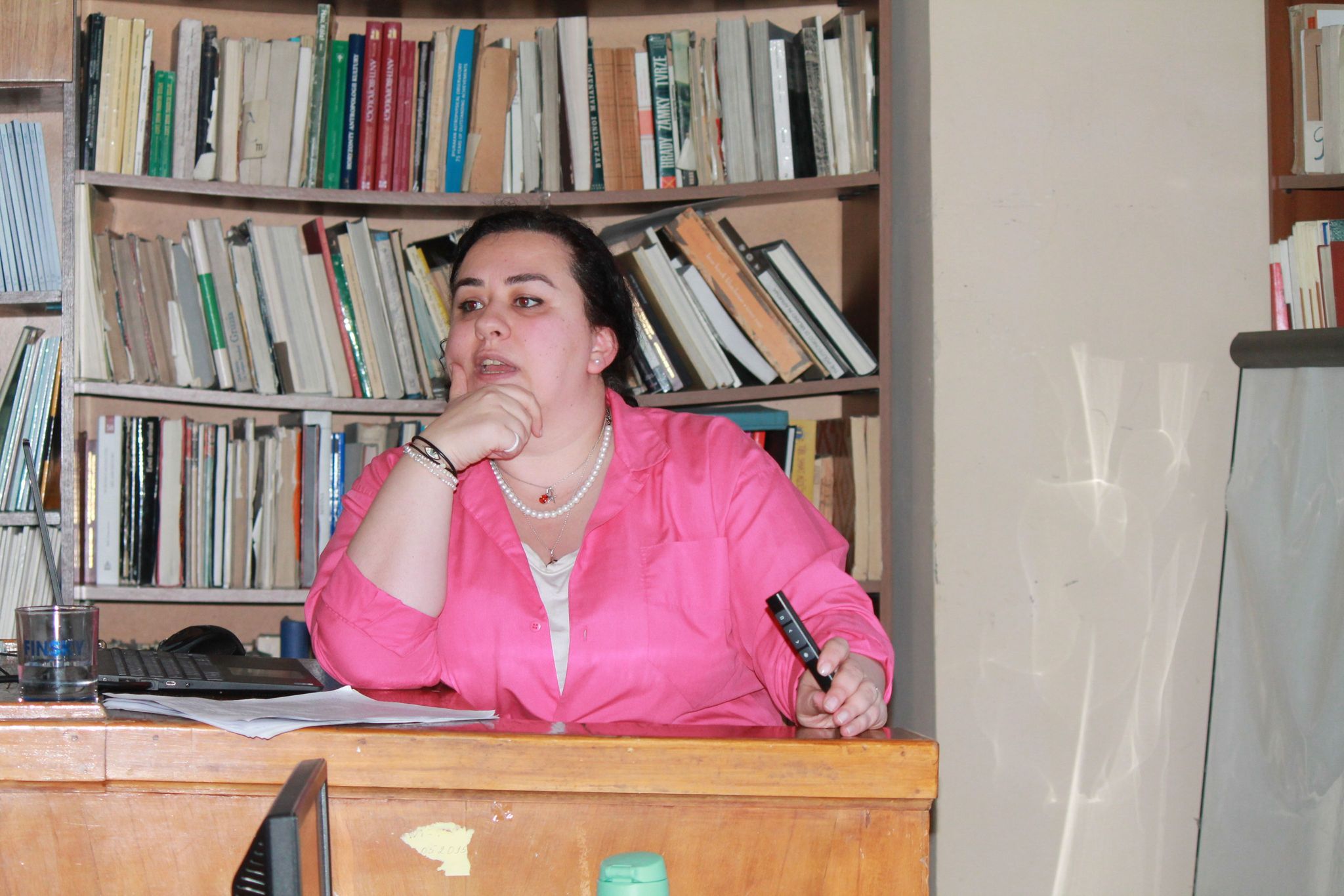 ՀԱԻ-ում տեղի ունեցավ «Ամրոց, թե՞ դղյակ. միջնադարյան ամրաշինական կառույցների համեմատական քննություն» խորագրով բանախոսությունը